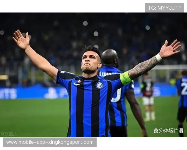 国际米兰依靠边线冲击打开局面，劳塔罗持续构建进攻压力