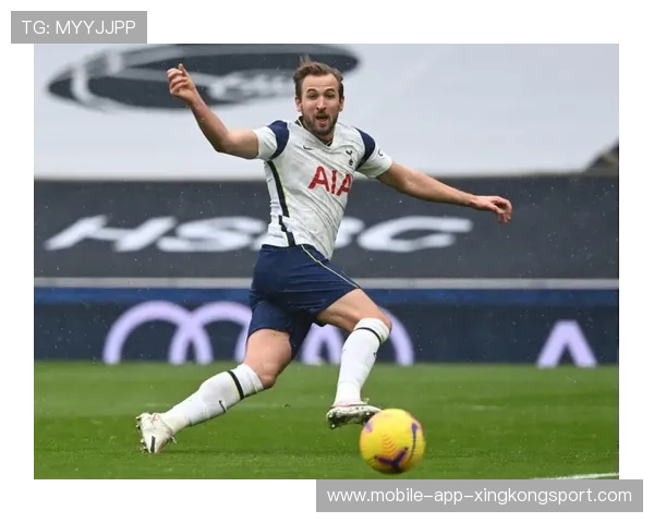 热刺后卫长传直塞制造单刀：战术的深度与精彩瞬间